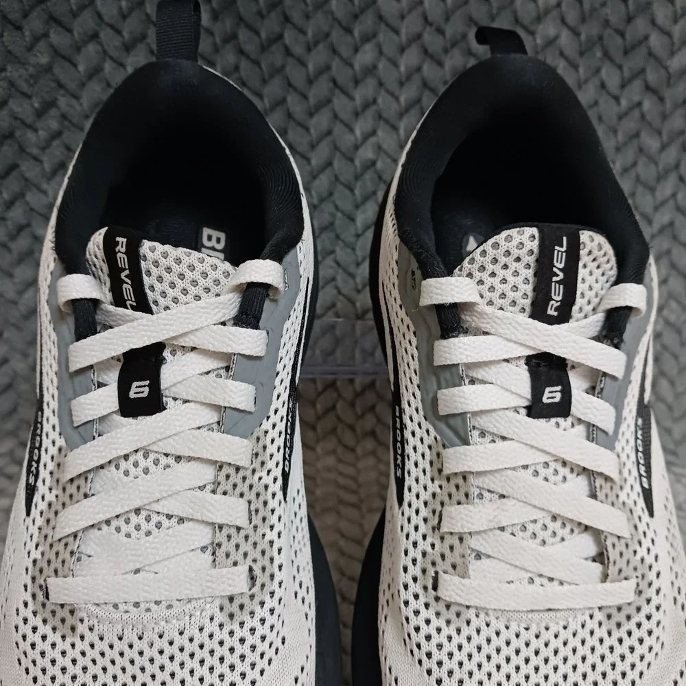 Brooks Revel 6 White Black Women's Walking Running Sneakers Shoes Size 7